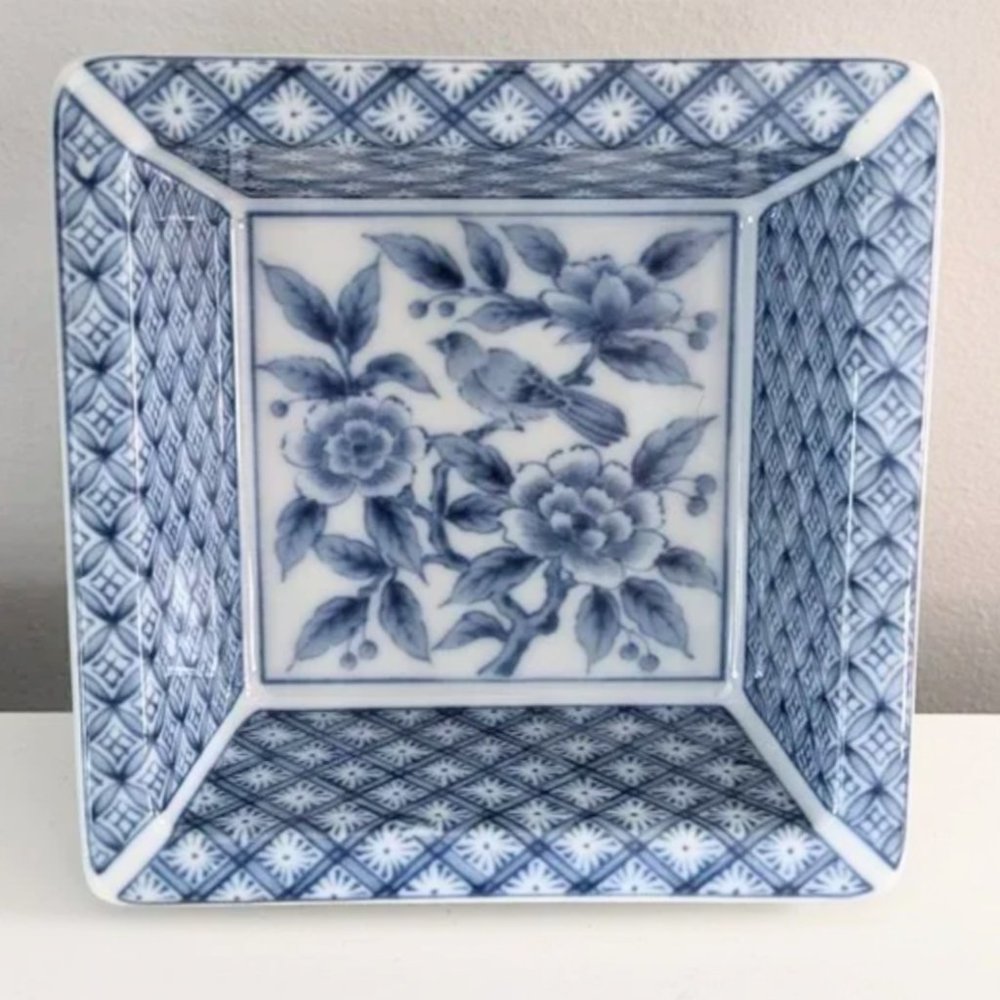 Japanese Square 5" Trinket Condiment Dish Bowl Ikebana White Blue Floral Arita